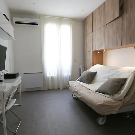 Bright Studio Near The Pantheon 아파트 파리